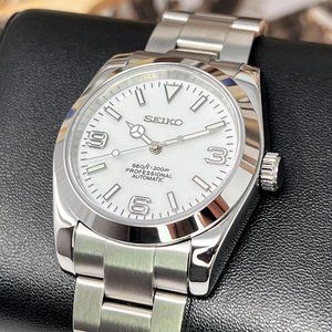 Seiko Blizzard - White Explorer - 36mm - Stainless Steel - NH35 Automatic Watch